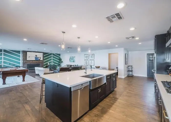 Luxe Retreat *